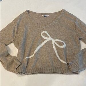 👏 AE V-Neck Tan Sweater with White Bow